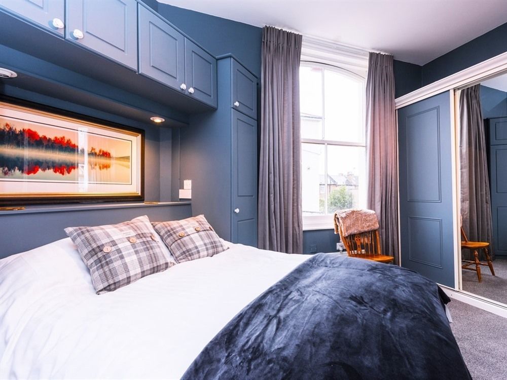 Summerfield Pub & Boutique Rooms Лондон Екстериор снимка