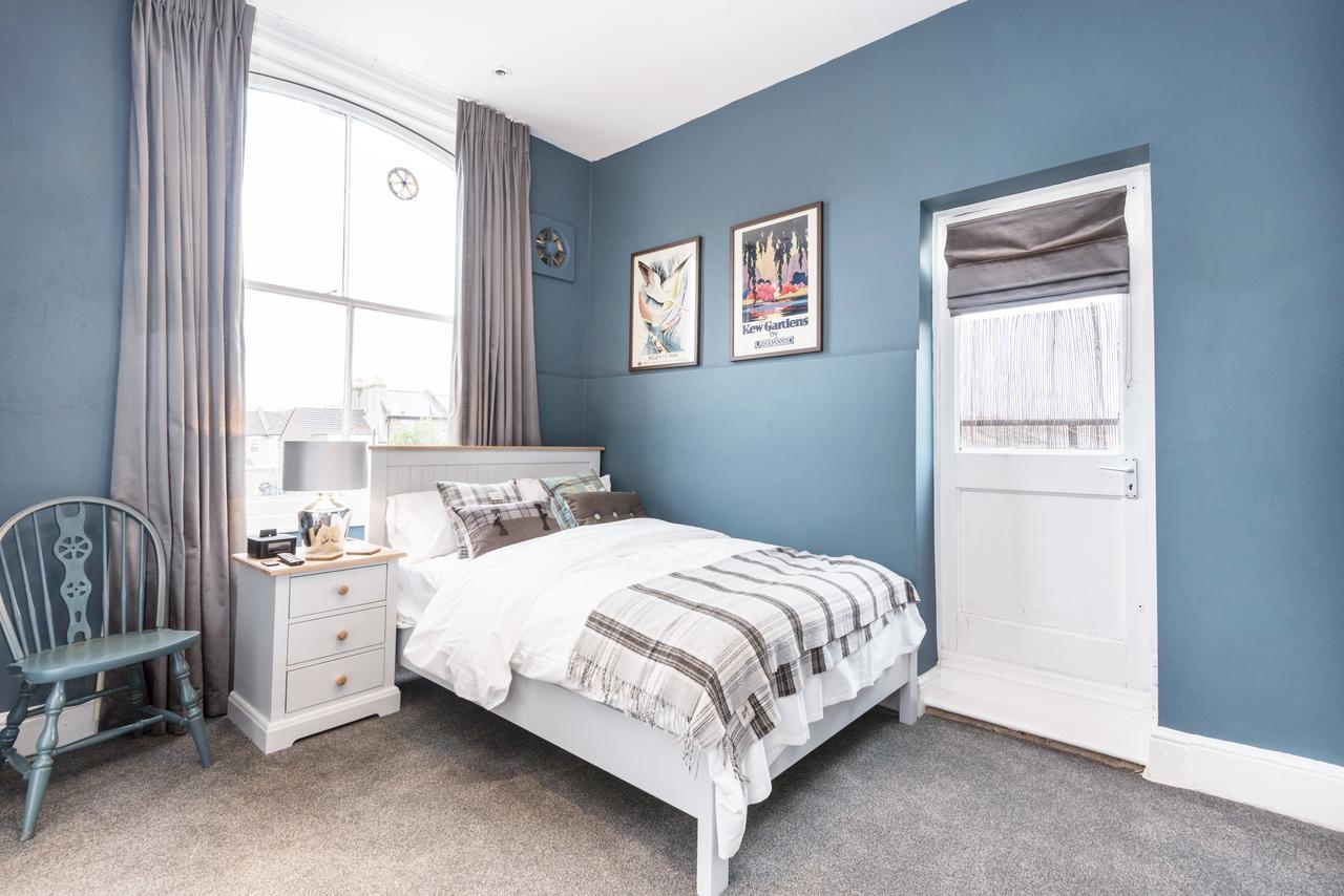Summerfield Pub & Boutique Rooms Лондон Екстериор снимка