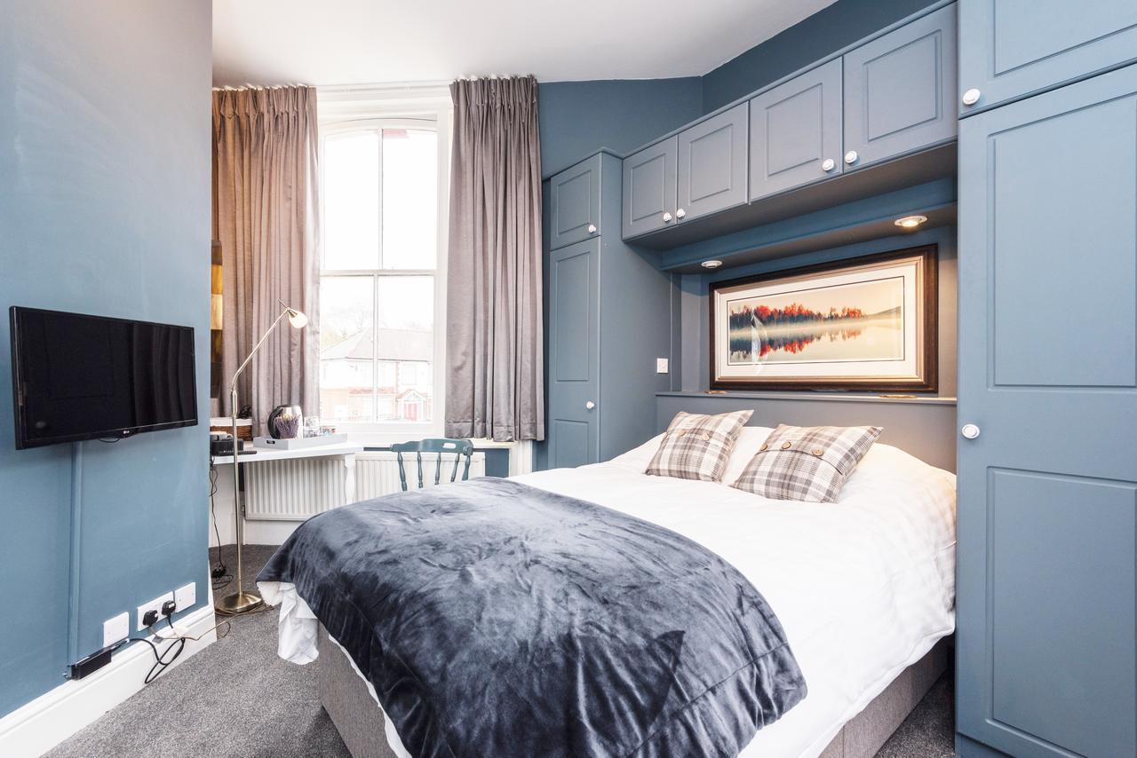 Summerfield Pub & Boutique Rooms Лондон Екстериор снимка
